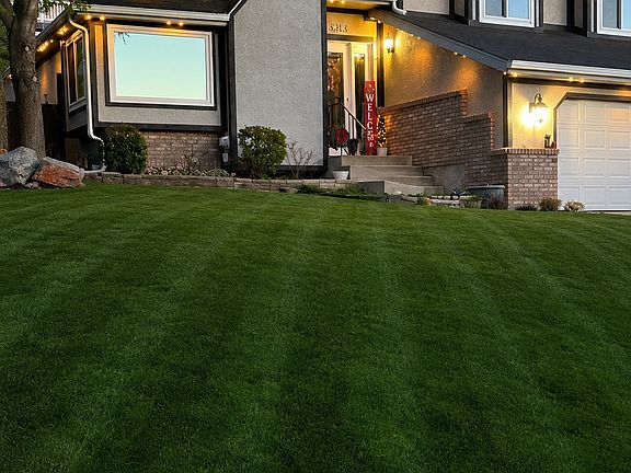 3rd image of 8651 S Harvard Park Dr