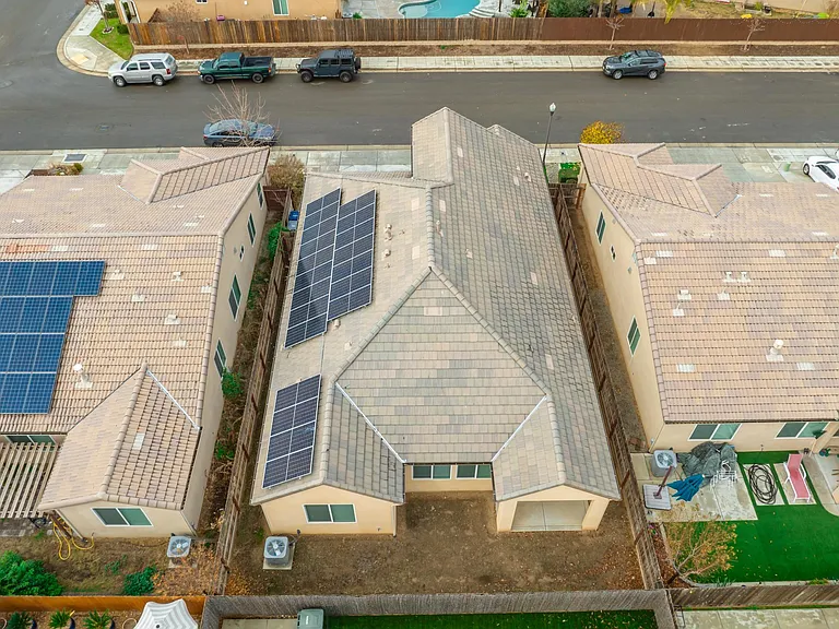 3555 Encino Ave — Photo 40