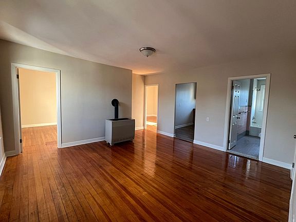 2nd image of 771-775 Globe St #3