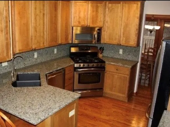 4803 Slater Ct, Eagan, MN 55122