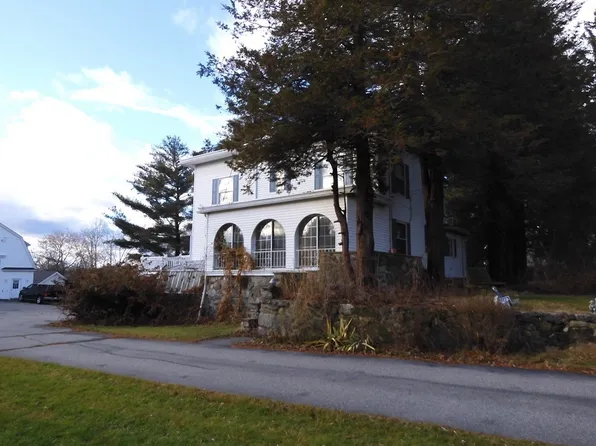 106 Howe St, Methuen, MA 01844