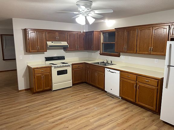 2nd image of 1109 Doniphan Ct #1107