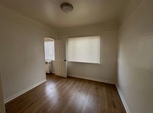 Chestnut LB, Long Beach, CA 90806