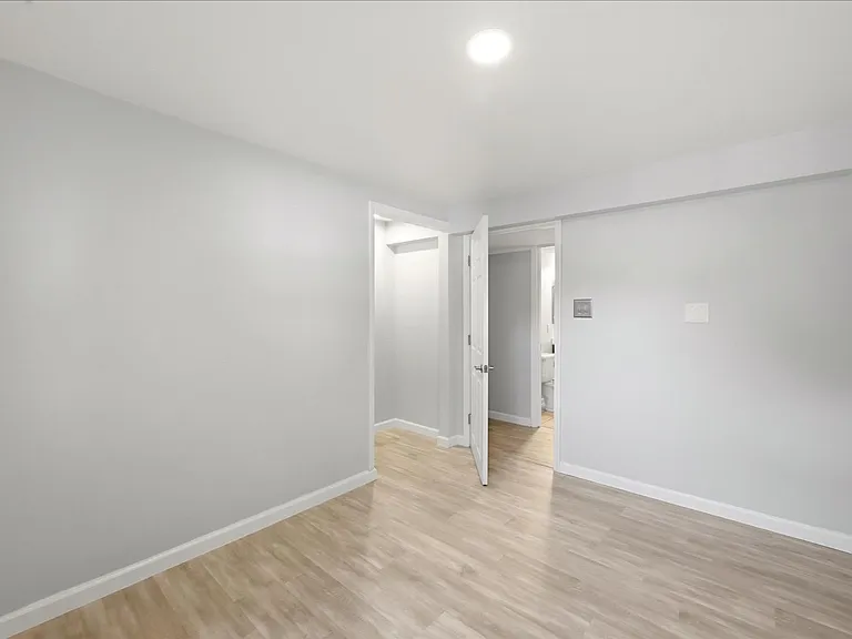 5481 Saddler Ln — Photo 21