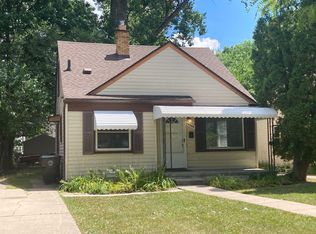 24300 Cloverlawn St, Oak Park, MI