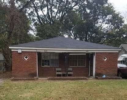 1st image of 3430 Lamphier Ave