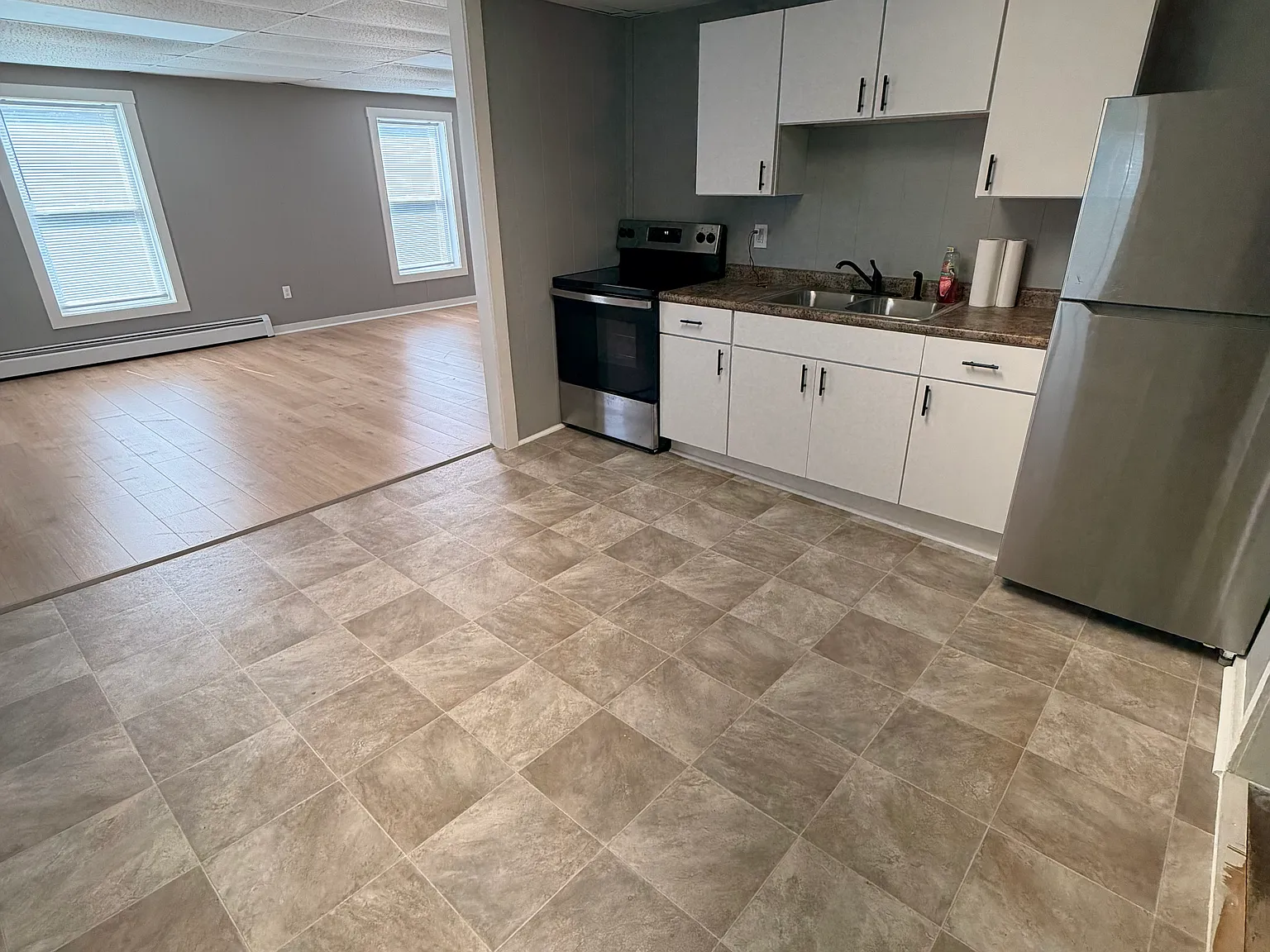 2 bed, $1,400 — Photo 3
