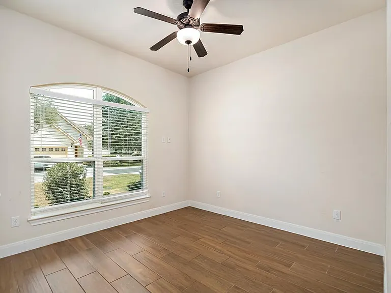538 Carriage House — Photo 14