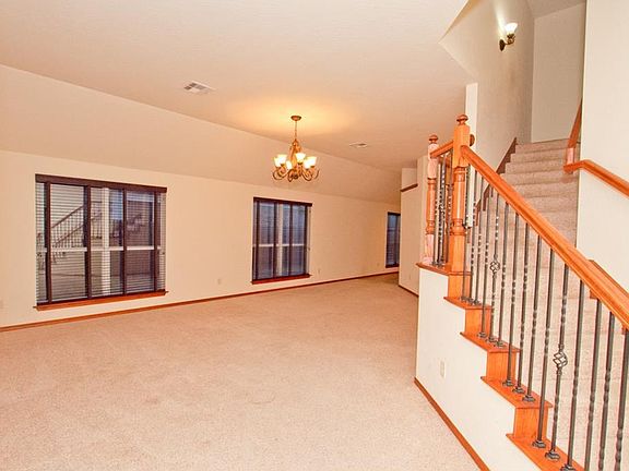 4th image of 2716 SW 140th St