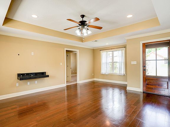 5th image of 36 Charleston Way