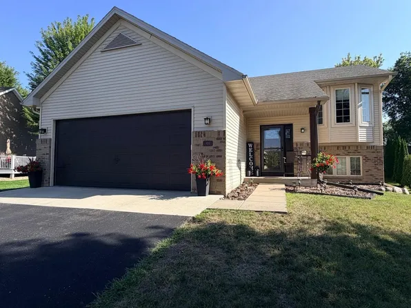 924 Firethorne Trl, Jordan, MN 55352
