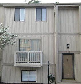 1st image of 303 Bellwood Ct