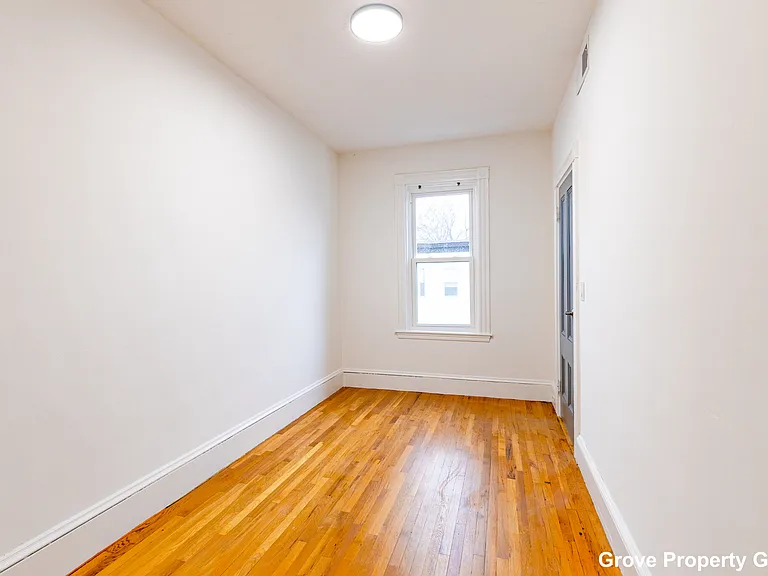 178 L St #1 — Photo 13