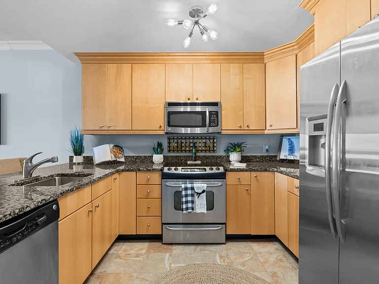 4545 Commerce St #1604 — Photo 5