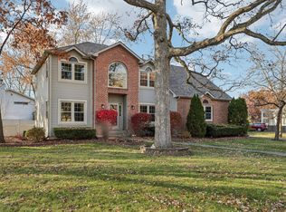 719 Feather Sound Dr, Bolingbrook, IL 60440