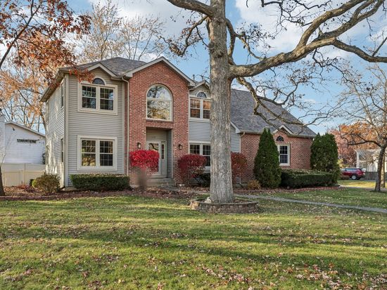 719 Feather Sound Dr, Bolingbrook, IL 60440