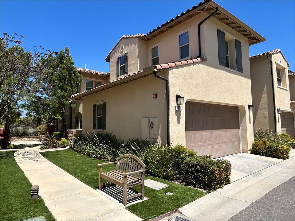 1st image of 2356 Crystal Pointe