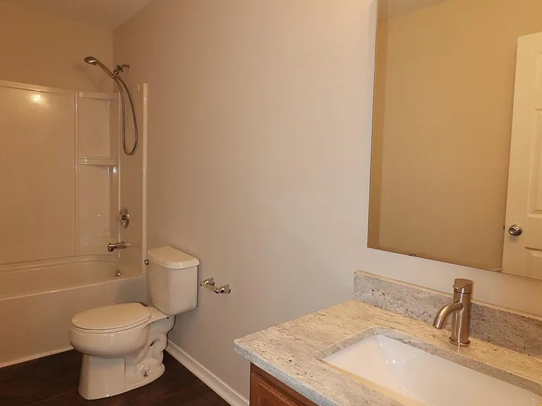 13011 Lake Erie Ln — Photo 7