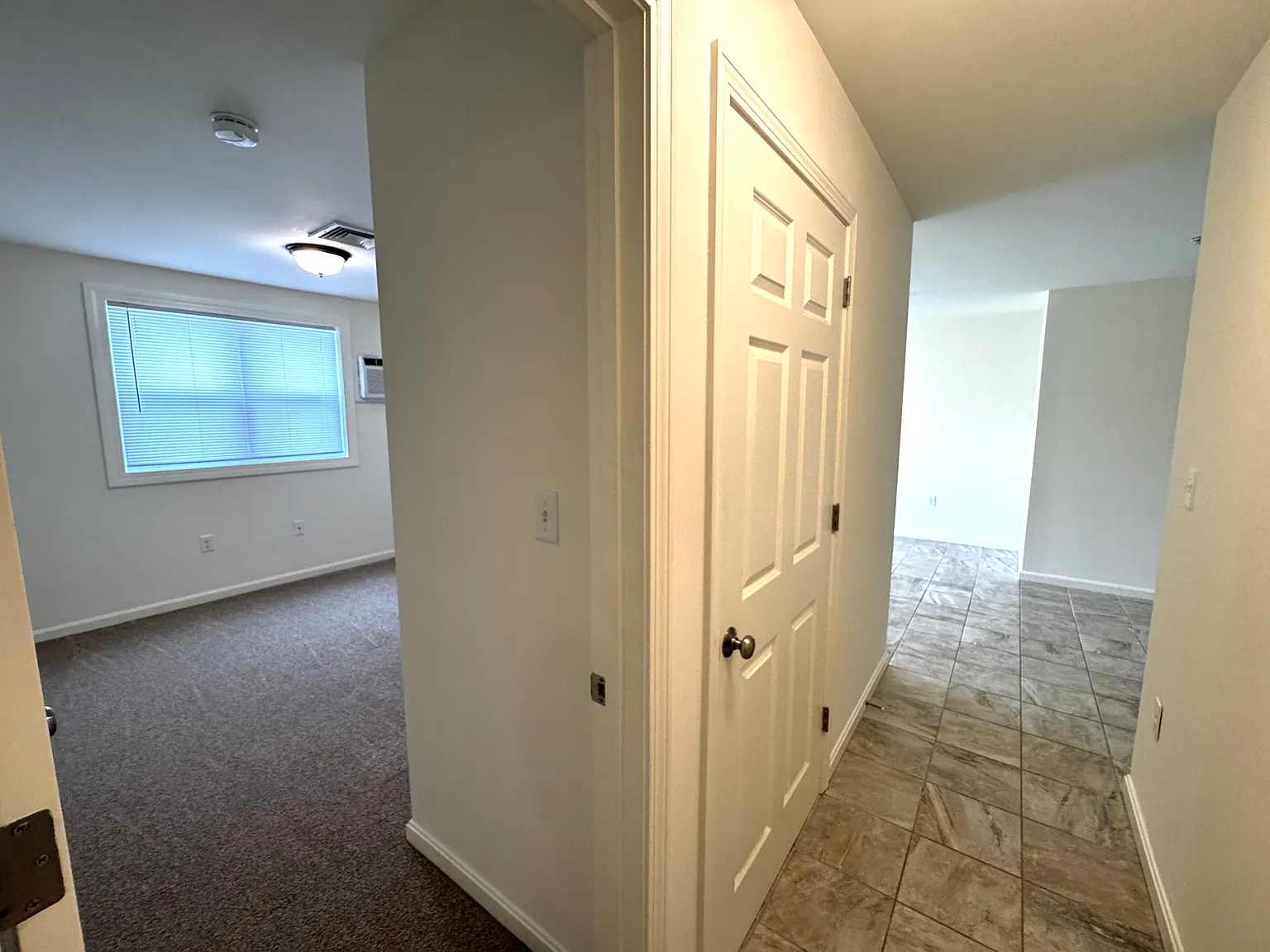 2 bed, 850 sqft, $1,995 — Photo 4