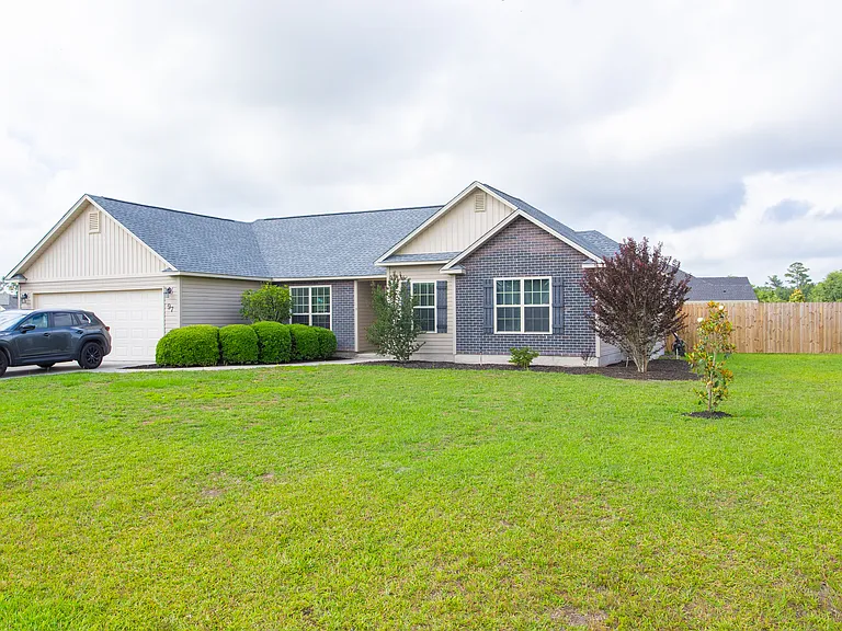 97 Mill Pond Pl — Photo 3
