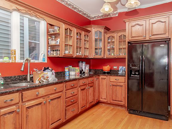 4th image of 5025 S Hoyne Ave