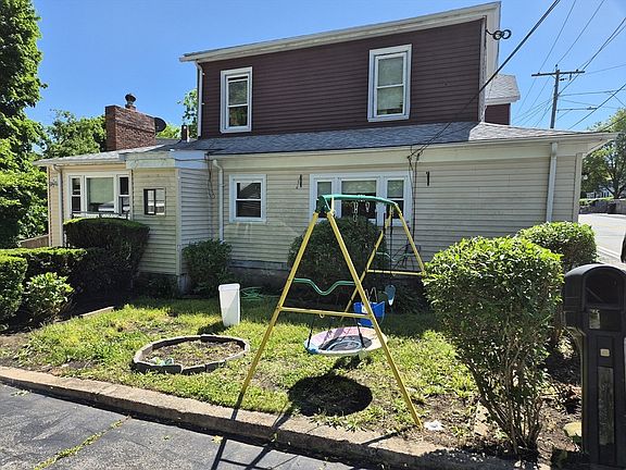 5th image of 20 Lake St