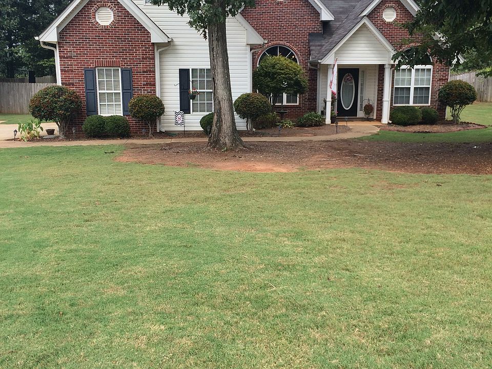 2nd image of 240 Butler Bridge Cir