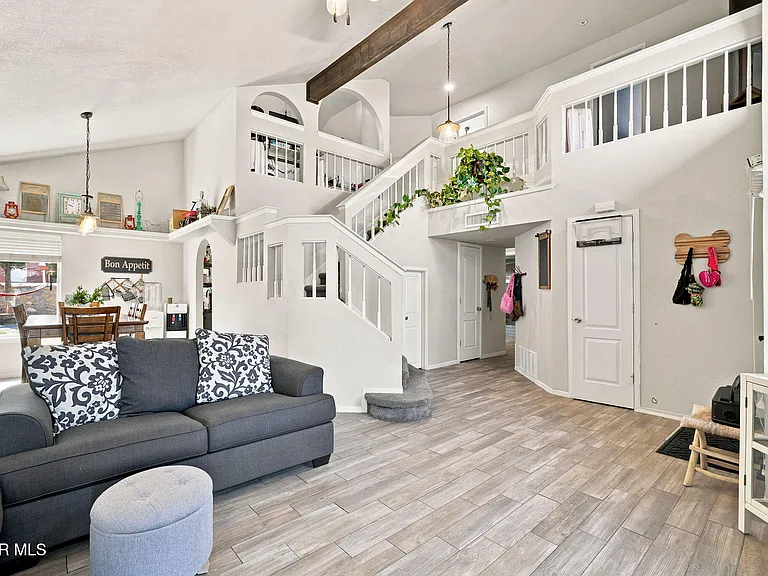 2437 Fletcher Pl — Photo 37