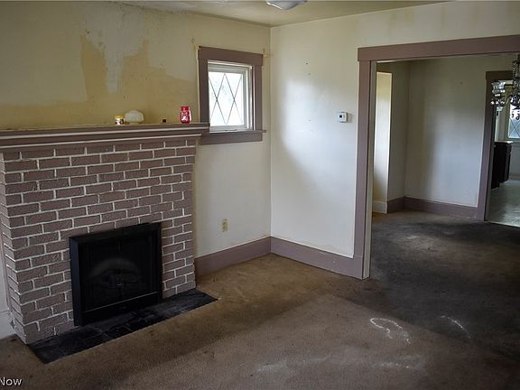 2nd image of 820 Pasadena Ave