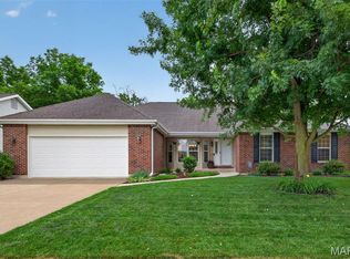 893 Home Park Dr, Saint Peters, MO 63376