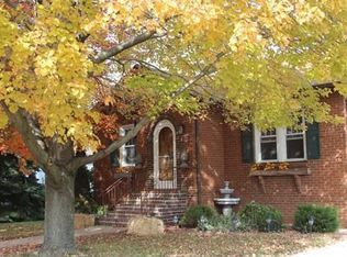 2215 7th St, Peru, IL 61354