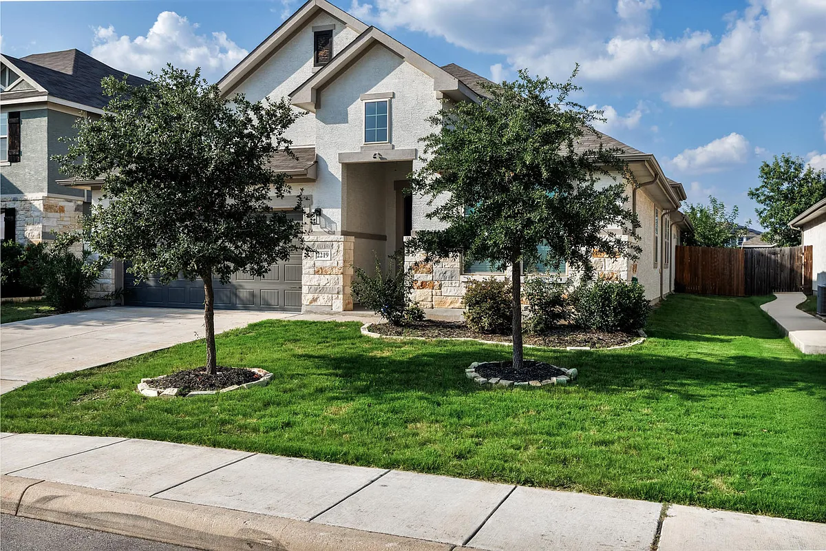 Building Photo - 2219 Castello Way