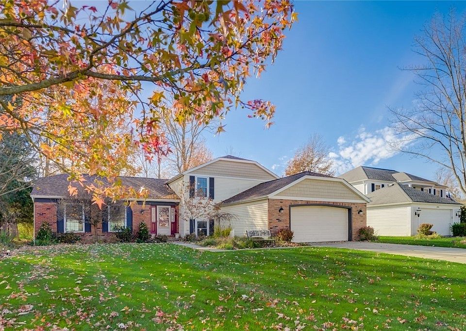 1st image of 20625 Wildwood Ln
