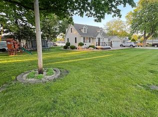 208 W Washington St, Danforth, IL 60930