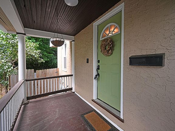 3rd image of 4059 Paxton Ave