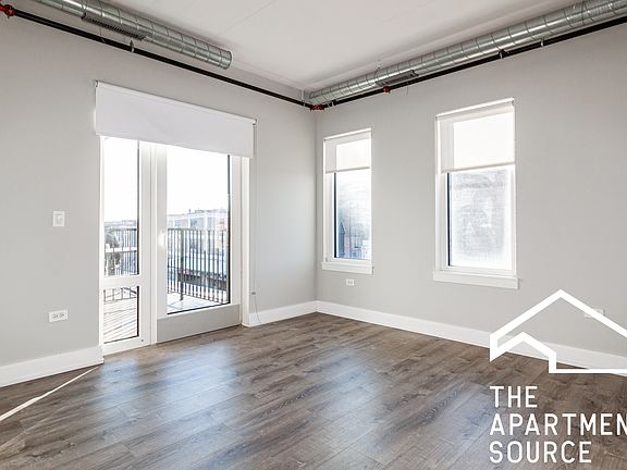 4th image of 941 W Belmont Ave APT 203