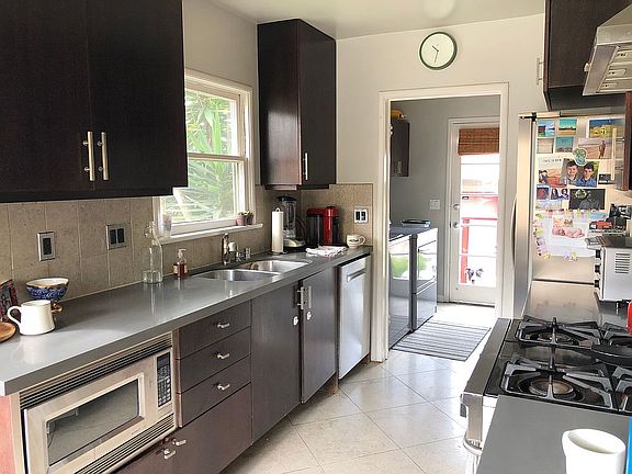 Fully Equipt Kitchen