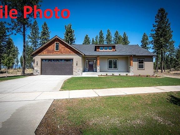 3rd image of 636 W Ashworth Ln