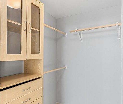 5th image of 322 Karen Ave Unit 1104