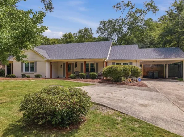 3330 E Lindsay Dr, Columbus, GA 31907