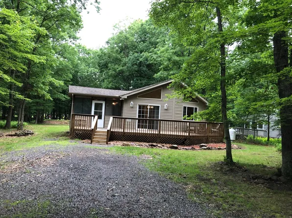 33 Byron Ln, Albrightsville, PA 18210