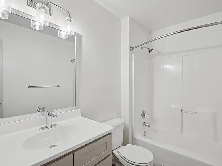 Dominion Pines Apartments — Photo 21