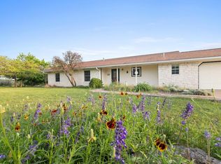 733 Paradise Ranch Rd, Fredericksburg, TX 78624