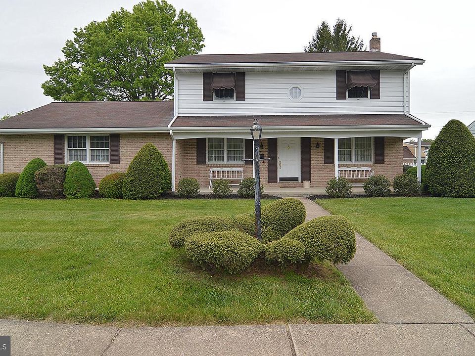 1st image of 327 Somerset St