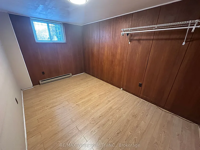 28 Snider Ave #LOWER — Photo 9