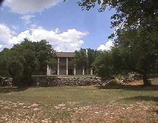 4th image of 32600 HWY 281 N