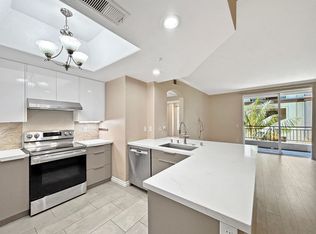 4155 Executive Dr UNIT E203, La Jolla, CA 92037