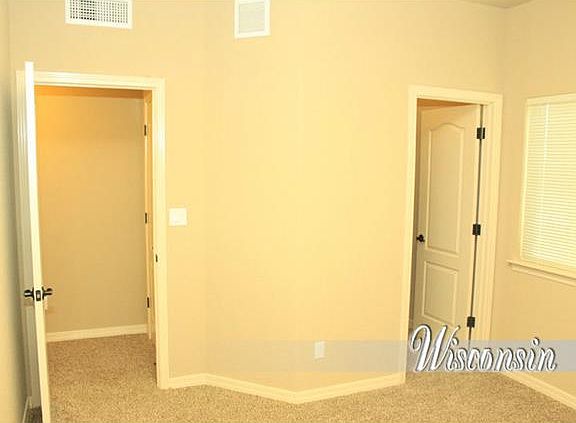 4th image of 5508 Valley Oak Dr
