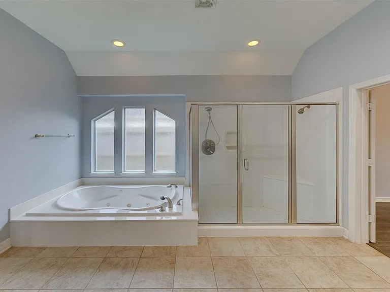 3710 Nathaniel Springs Dr — Photo 31
