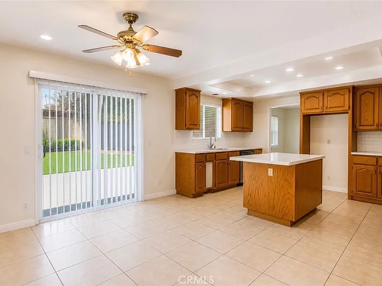 13445 Oak Mesa Dr — Photo 9